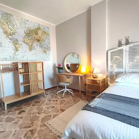 L'attico - Stanza Privata Con Bagno - Teatro Greco Siracusa Alloggio in famiglia Syracuse
