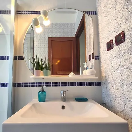 L'attico - Stanza Privata Con Bagno - Teatro Greco Siracusa Δωμάτια σε οικογενειακή κατοικία Συρακούσες